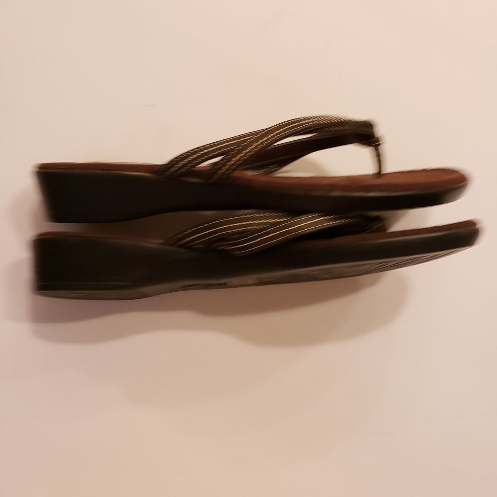 Diba Thong Double Strap Sandals - Picture 4 of 11